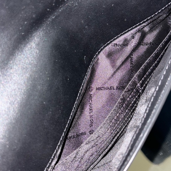 Michael Kors clutch bag - Picture 3 of 7